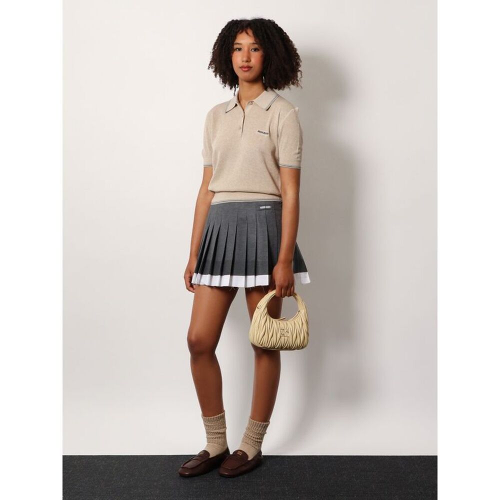 Miu Miu Women Wander Matelassã© Leather Handbag - Picture 2 of 5